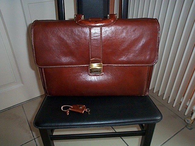 JM Leder Made in Italy Boekentas Np € 485, Handtassen en Accessoires, Tassen | Schooltassen, Bruin, Aktetas of Boekentas, Ophalen of Verzenden
