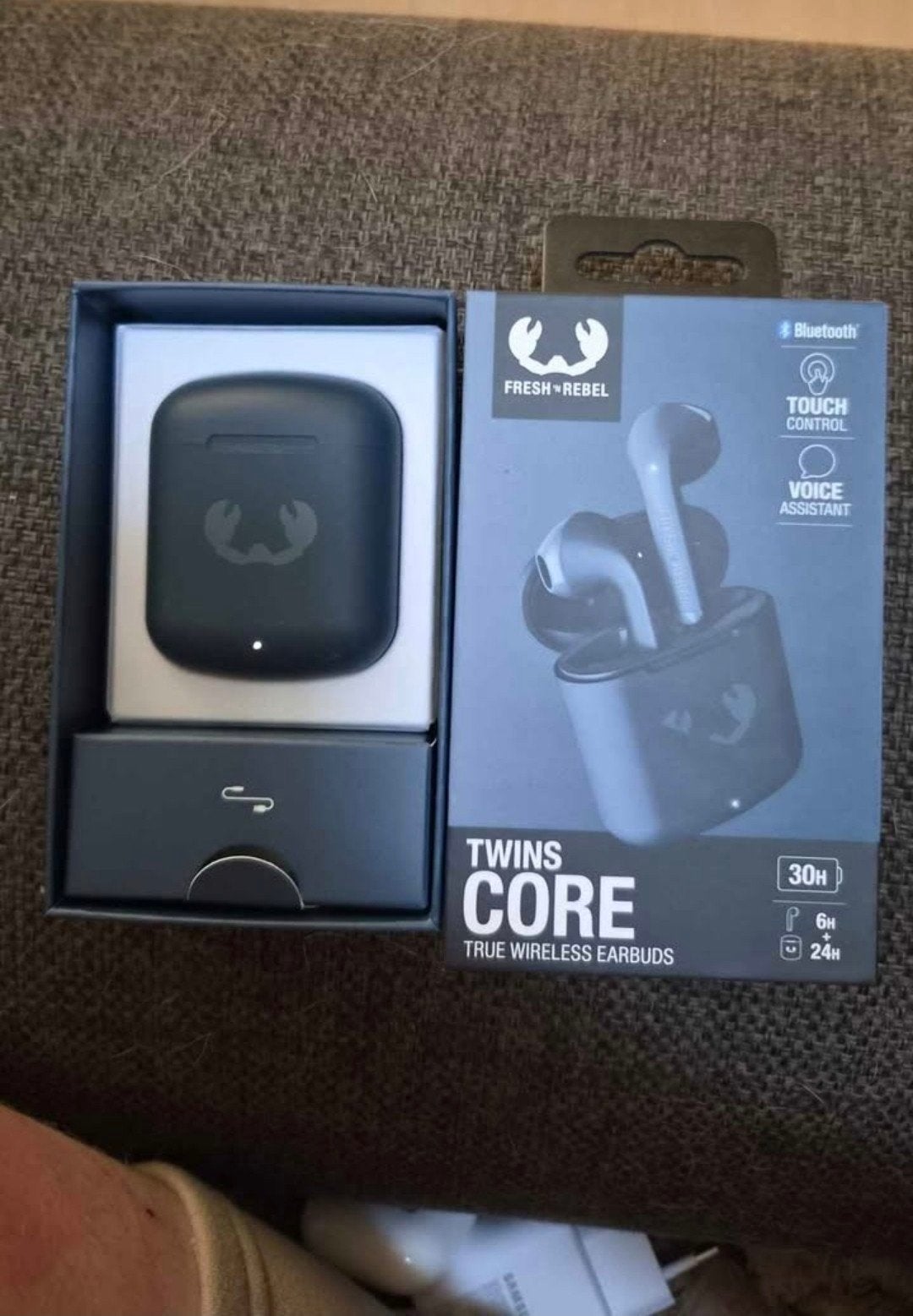 Twins core True wireless earbuds, Telecommunicatie, Mobiele telefoons | Oordopjes, Ophalen, In gehoorgang (in-ear), Nieuw, Bluetooth