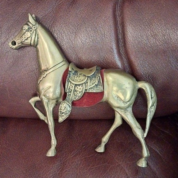 Messing paard met zadel - Decoratief beeldje, Antiek en Kunst, Antiek | Brons en Koper, Ophalen of Verzenden