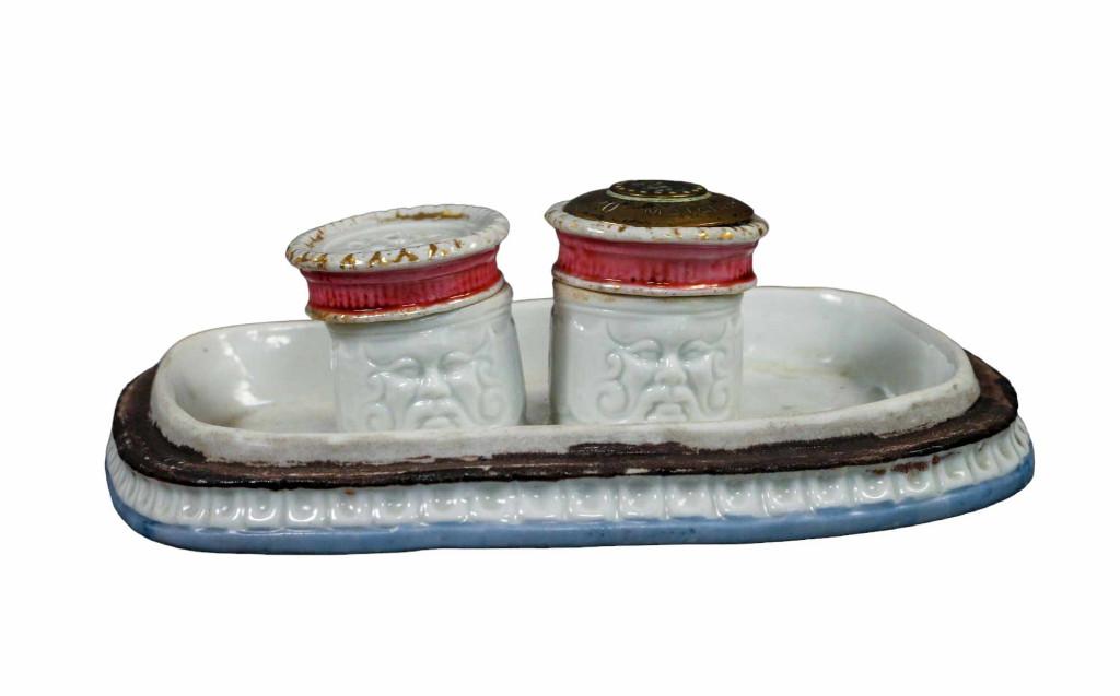 Encrier en porcelaine anthropomorphe 18 cm, Enlèvement