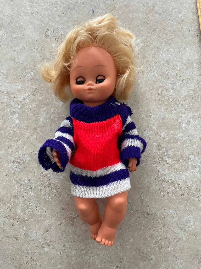 Poupée vintage aux yeux endormis 30 cm, Enlèvement ou Envoi, Comme neuf, Poupée