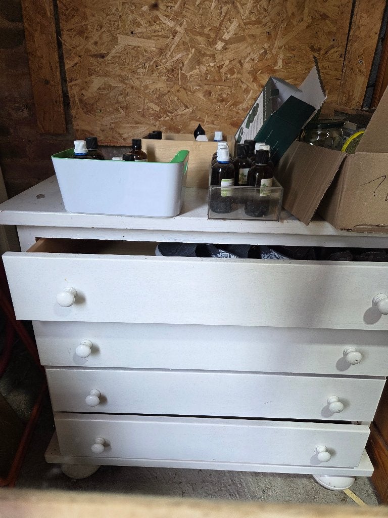 commode, 3 ou 4 tiroirs, Enlèvement, Utilisé, Pin