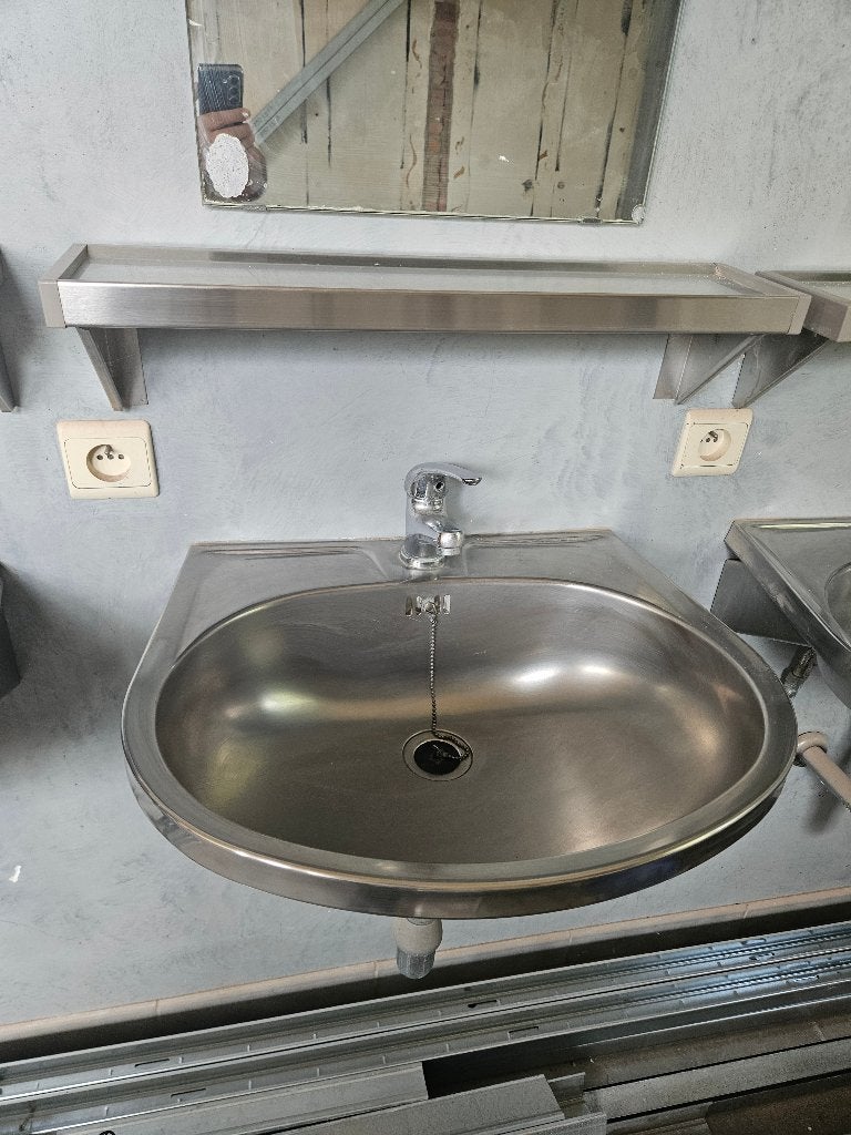 12 complete RVS wastafelsets ( Inox ), Ophalen, Inox, Kraan