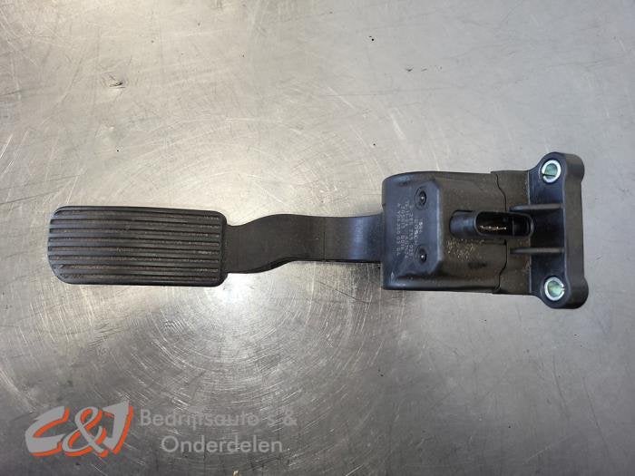 Gaspedaal van een Mercedes V-Klasse, Gebruikt, -, Ophalen of Verzenden, -