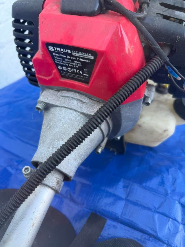 Straus Gasoline Grass Trimmer (Model STC3HDDG-030, Tuin en Terras, Ophalen, Zo goed als nieuw, Benzine