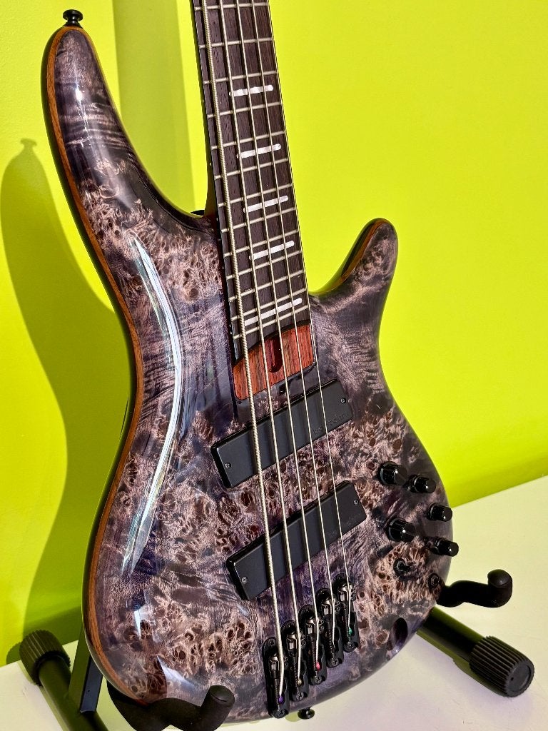 Multiscale basgitaar Ibanez Srms805-Dtw Deep Twilight, Muziek en Instrumenten, Snaarinstrumenten | Gitaren | Bas, Ophalen, Zo goed als nieuw
