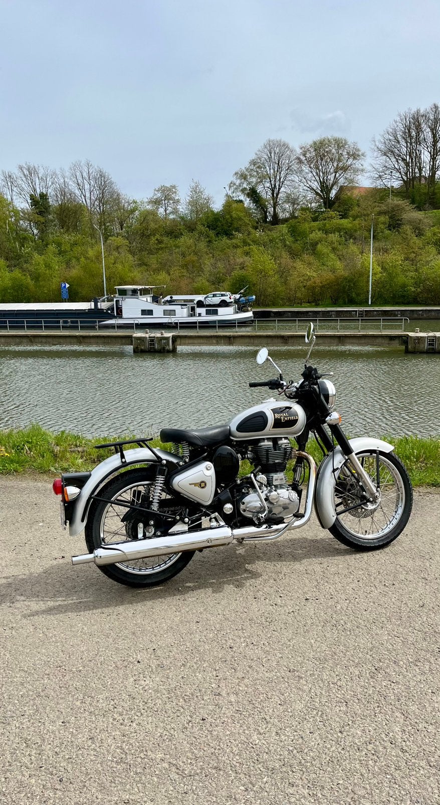 Magnifique Royal Enfield Classic 500, Motoren, Motoren | Royal Enfield, Occasion, Particulier, Handgeschakeld, 1 cilinder