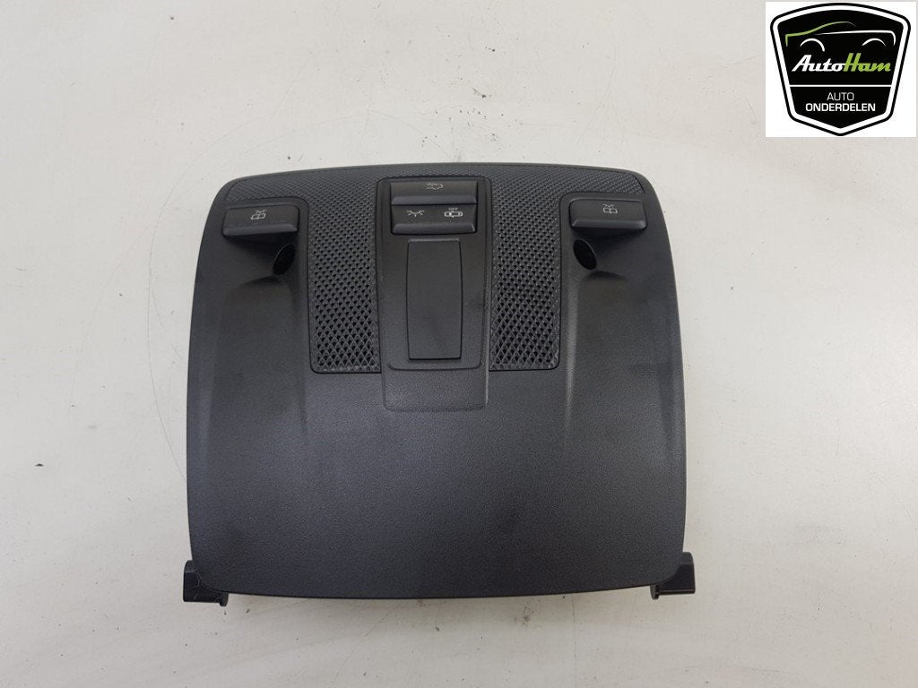PLAFONNIER AVANT Mercedes-Benz A (W176) (01-2012/05-2018), Dhr. J. Ham, Mercedes-Benz, Administratie@autoham.nl, Utilisé