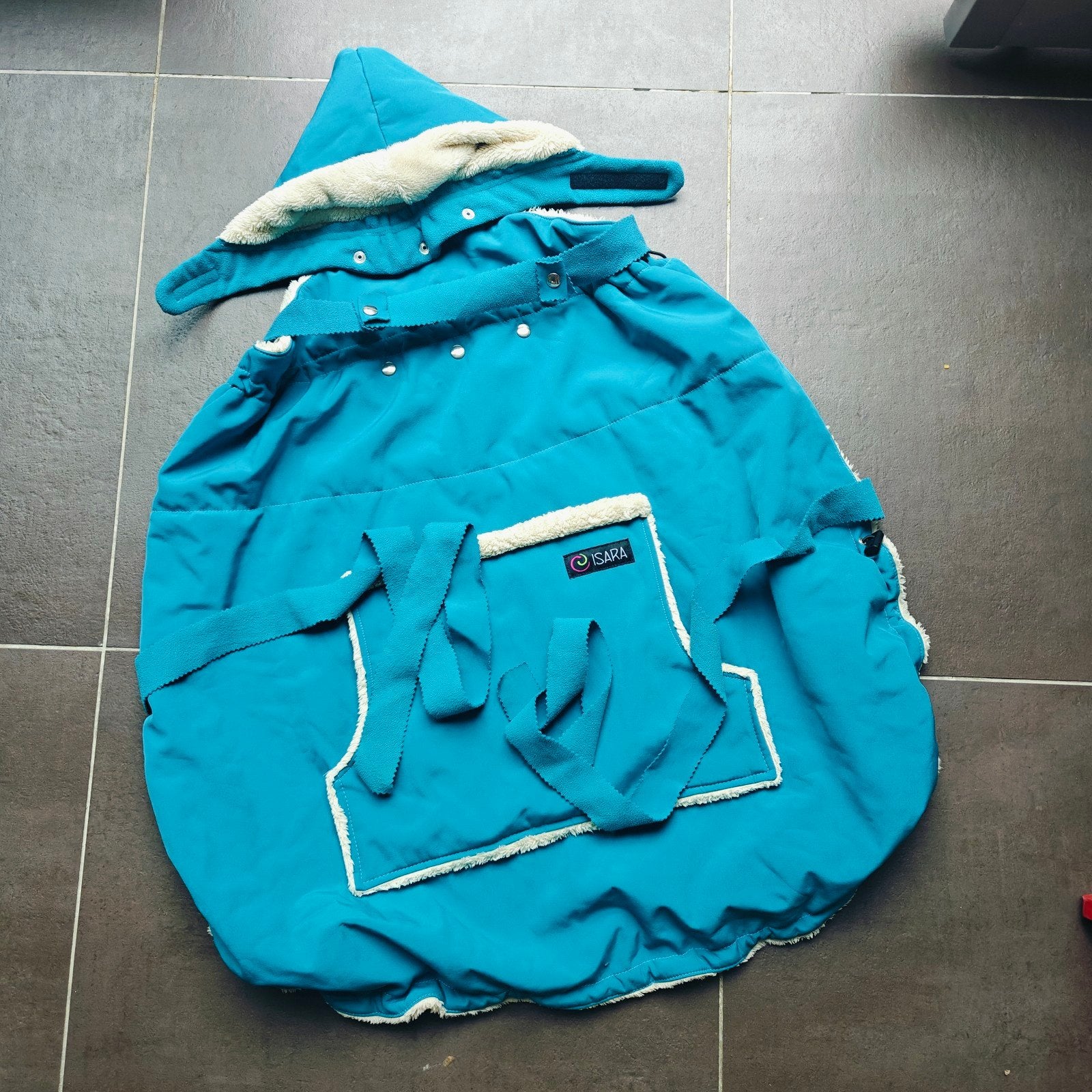 couverture porte-bébés pour l hiver +- capuche bleu clair, Enfants & Bébés, Porte-bébés & Écharpe porte bébé, Neuf, Autres marques