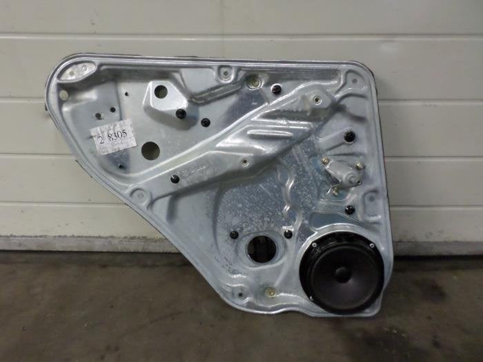 Mécanique vitre 4portes arrière gauche d'un Volkswagen Pas, Autos : Pièces & Accessoires, Volkswagen, -, 3 mois de garantie, Utilisé