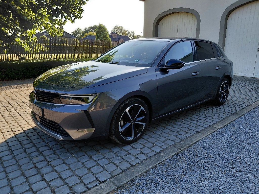Opel Astra 1.2 Turbo Elegance 2023, Auto's, Voorwielaandrijving, Stof, https://public.car-pass.be/vhr/641567b4-f834-4e2a-a0f5-f9074acee1b9