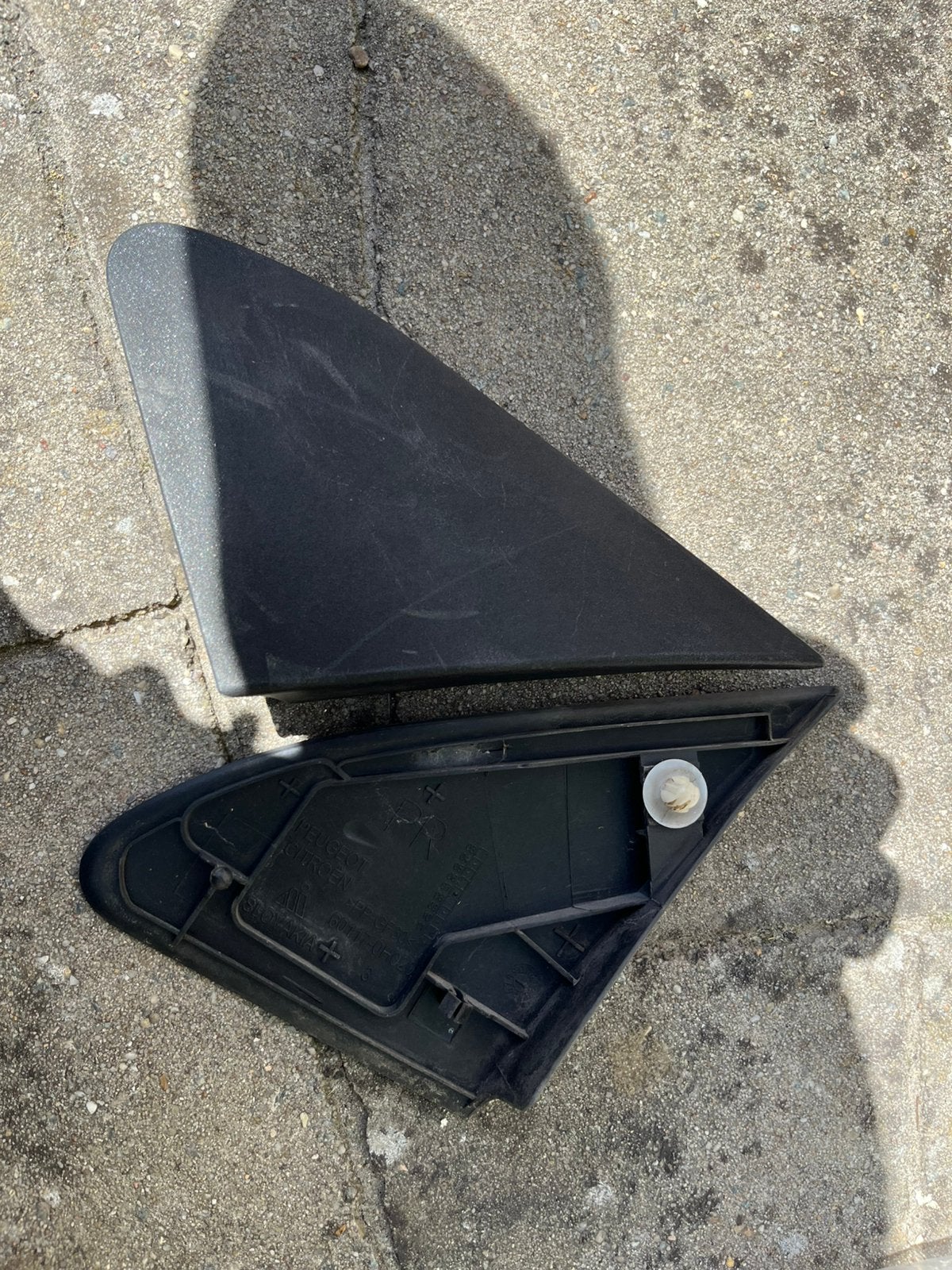 Cache aile avant gauche Peugeot 107, Enlèvement