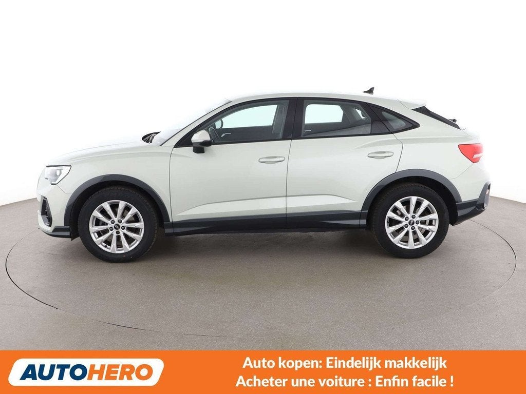 Audi Q3 35 TFSI Mild-Hybrid (année de construction 2022), Autos, Audi, Cuir, Argent ou Gris, Noir, 5 places