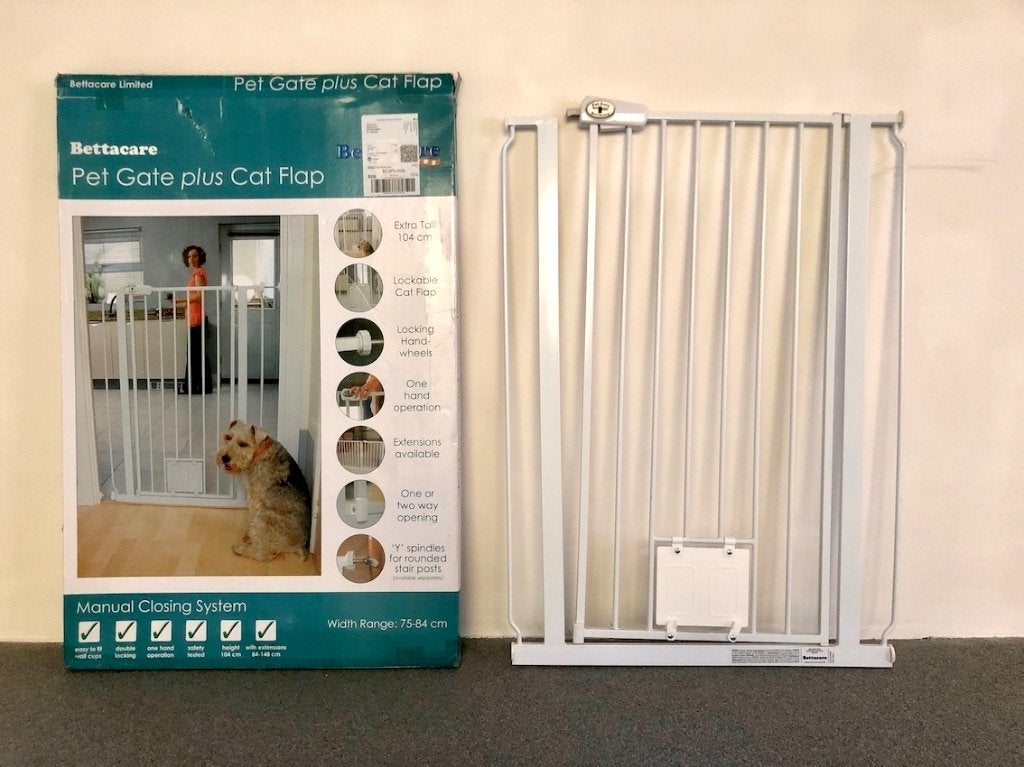 Barrière d'escalier pour tout-petit ou chien avec chatière, Enfants & Bébés, Barrières, Comme neuf, Barrière de sécurité, Métal ou Fer