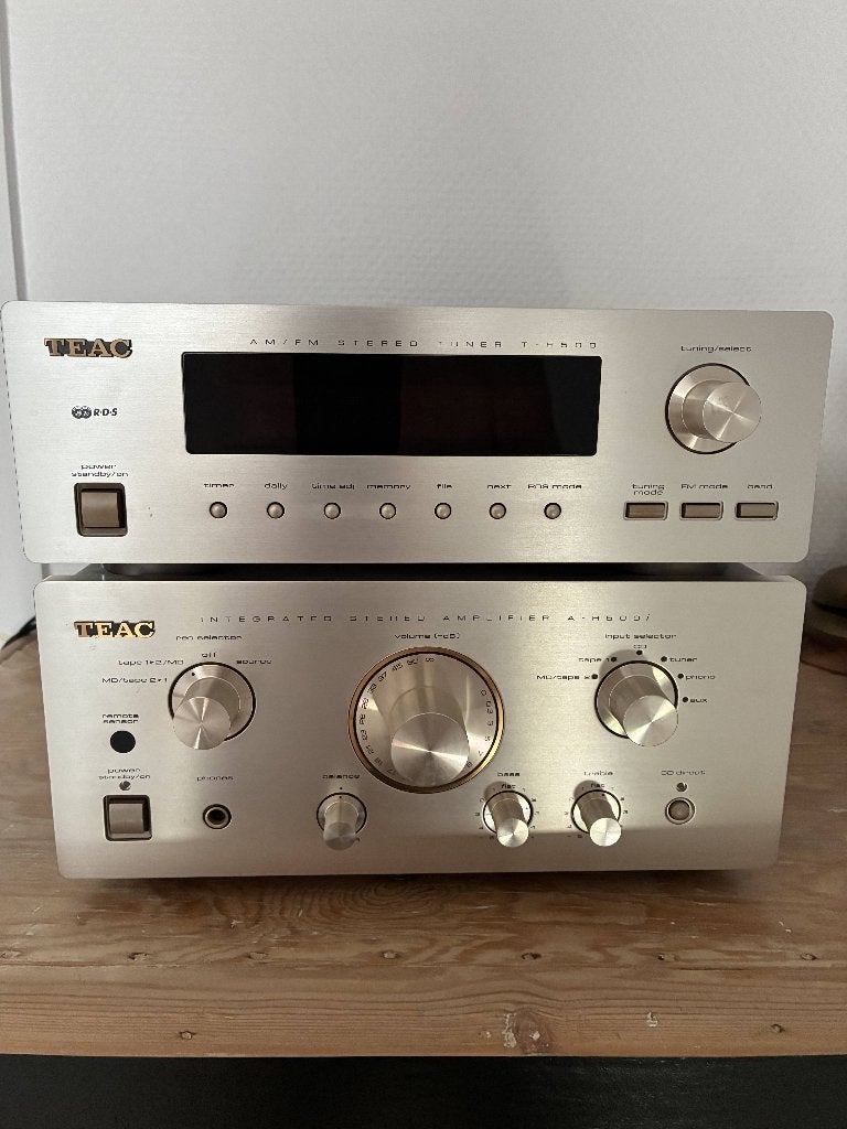 HIFI -TEAC. Ampli 4x 80W et Tuner AM/FP, Ophalen, Zo goed als nieuw, Stereo, 60 tot 120 watt