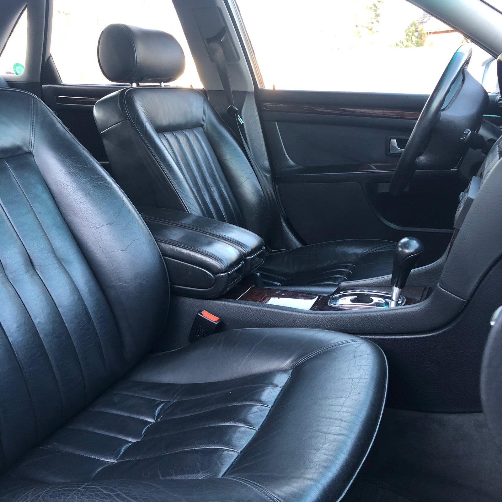 Audi A8 4.2 Quattro oldtimer, foto 3