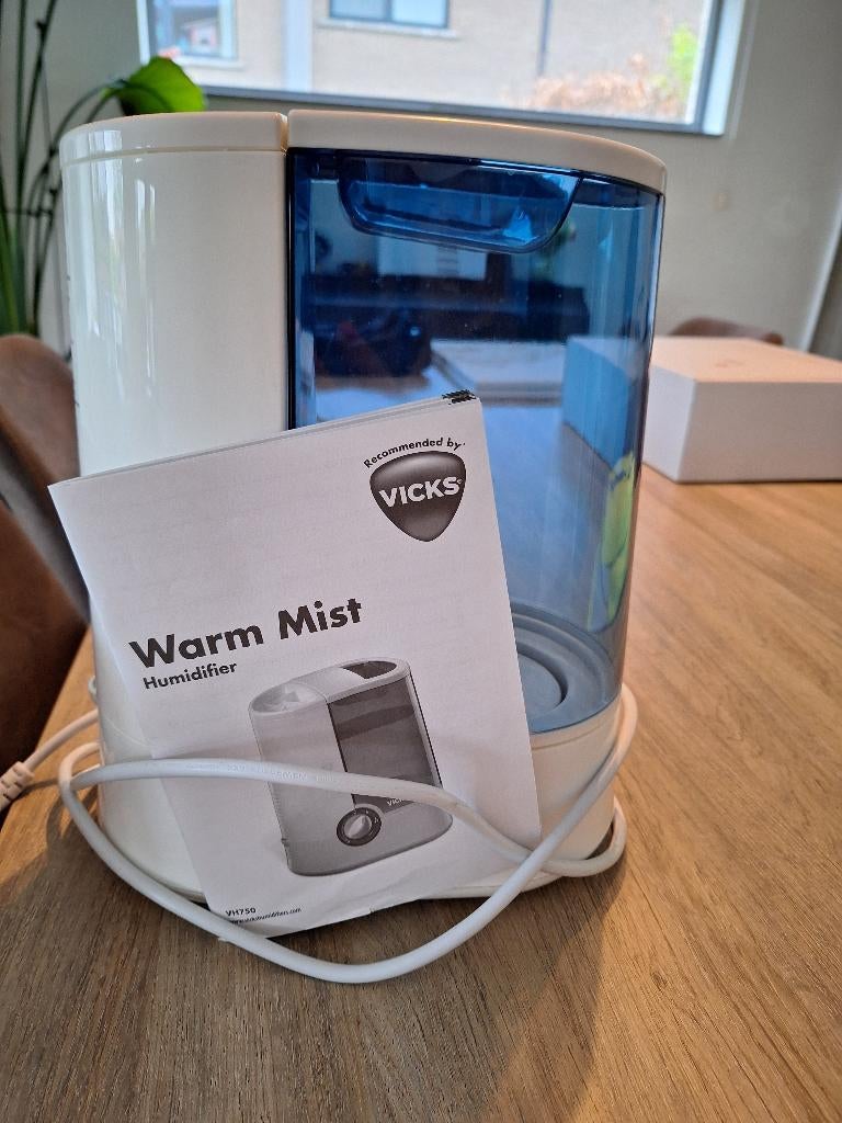 VICKS warm mist bevochtiger (zo goed als nieuw), Elektronische apparatuur, Ophalen, Zo goed als nieuw, Luchtbevochtiger