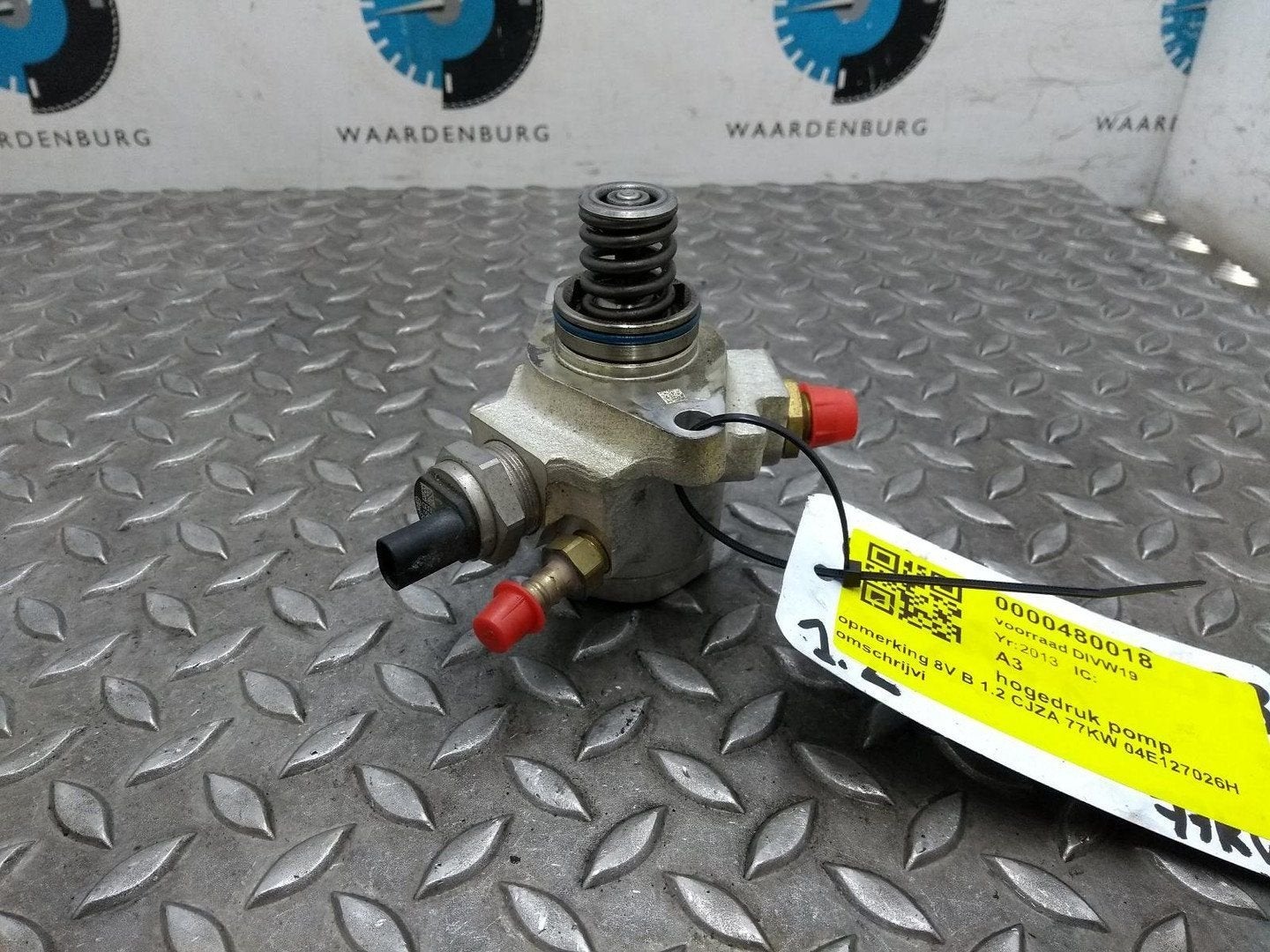 AUDI A3 BRANDSTOF POMP VOOR DE INJECTOR 04E127026H 2013, Enlèvement ou Envoi, Utilisé, ARN reconnu