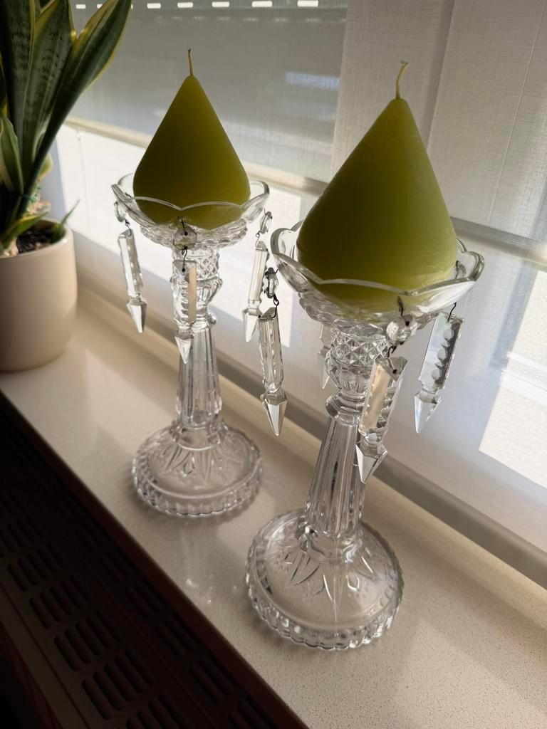 2 glazen kandelaars, Enlèvement, Verre