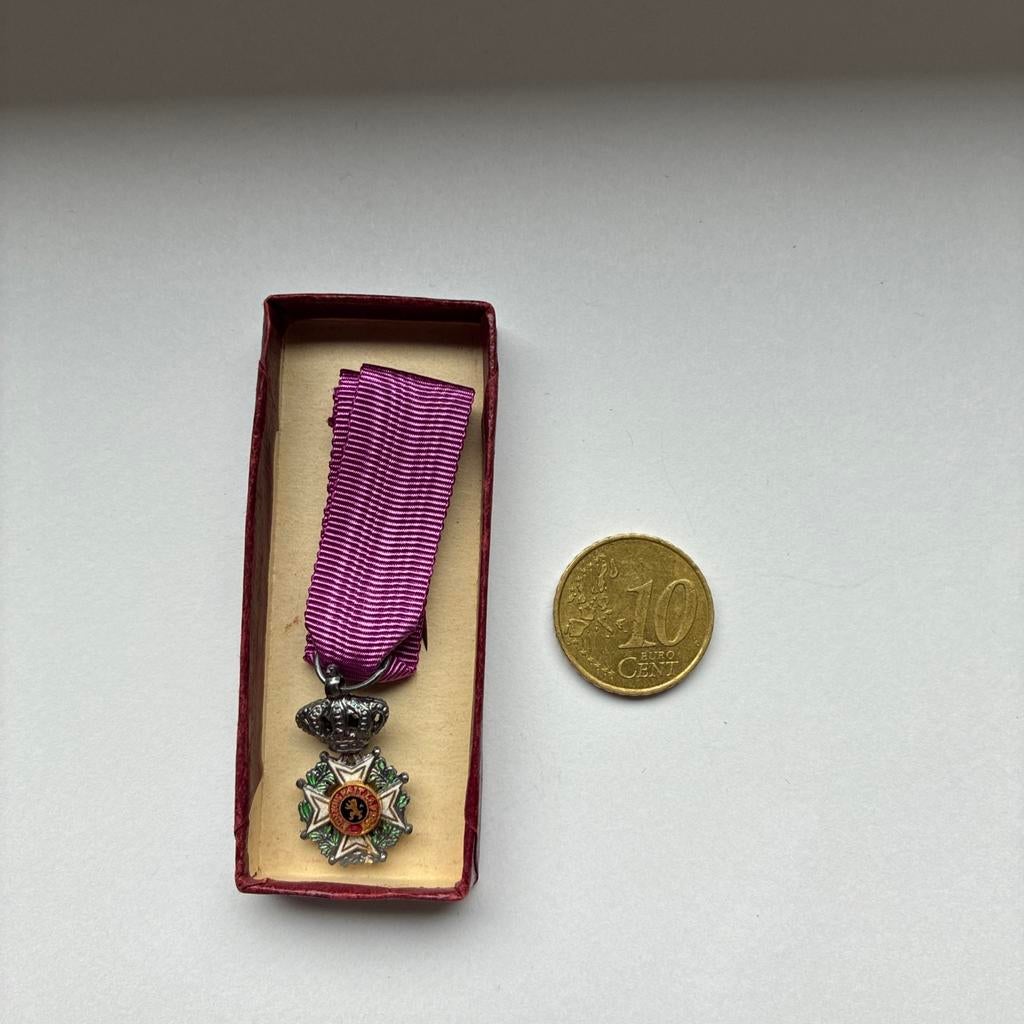 Medaille miniature de l’ordre de Leopold belgique, Ophalen of Verzenden, Overige materialen