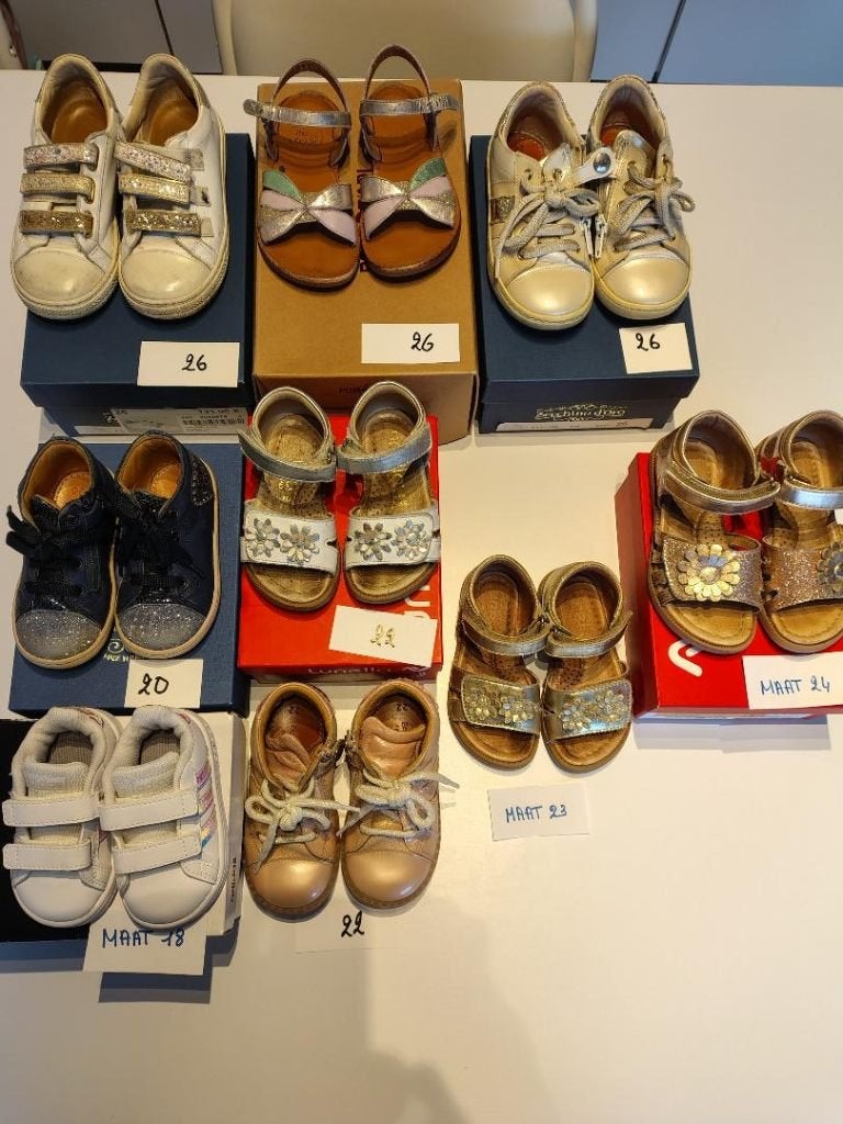 kinderschoenen - sandalen - laarsjes, Enfants & Bébés, Accessoires de mode pour enfants, Enlèvement ou Envoi, Comme neuf