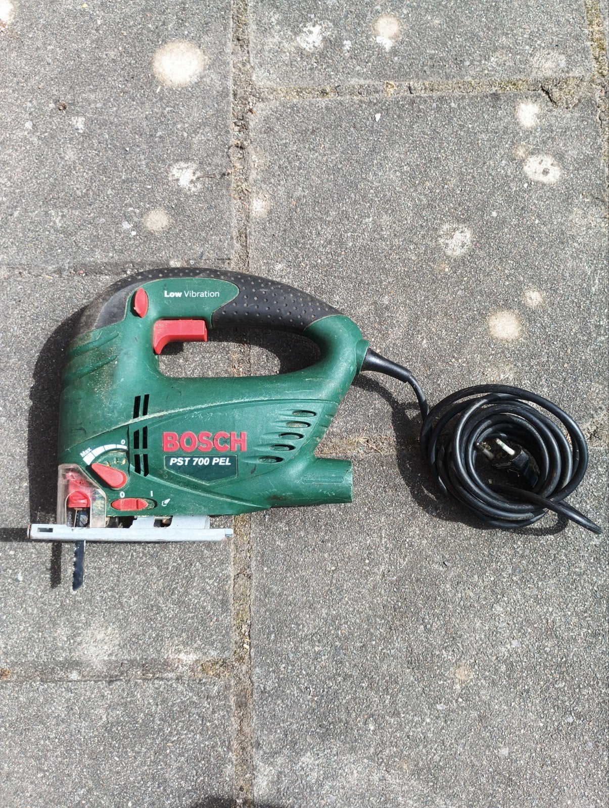 Scie sauteuse Bosch, Bricolage & Construction, Outillage | Scies mécaniques, Scie sauteuse