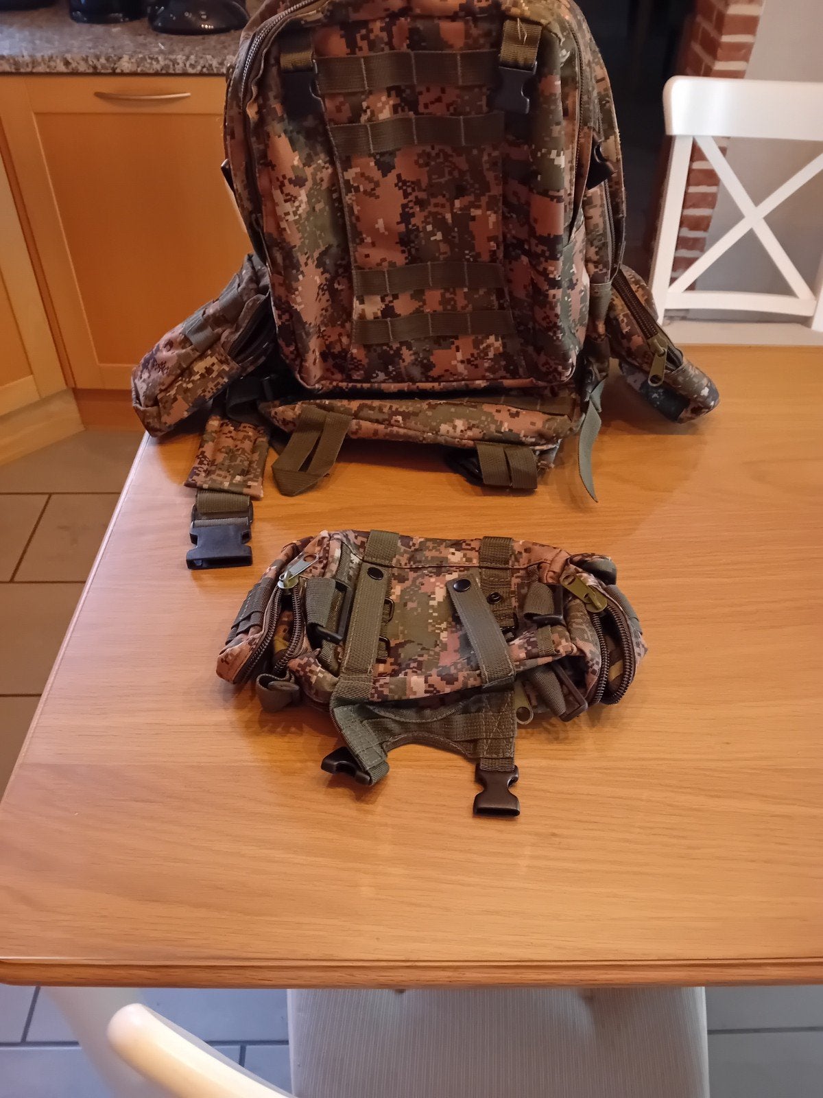 Rugzak in camouflagekleur, Sport en Fitness, Bergsport en Wandelen, Ophalen, Nieuw, Rugzak