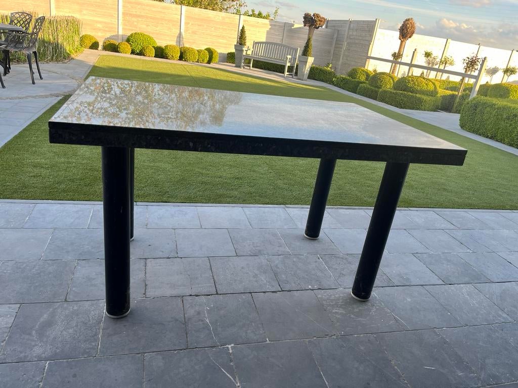 Eettafel met granieten werkblad, Ophalen, Gebruikt