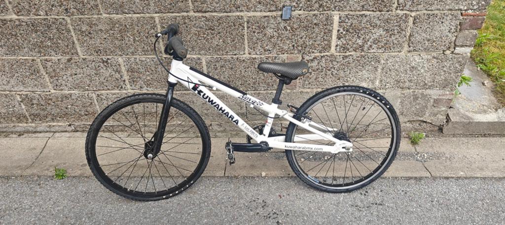 Kuwahara Nova Series (BMX), Fietsen en Brommers, Velgrem, V-brakes, Aluminium, Ophalen