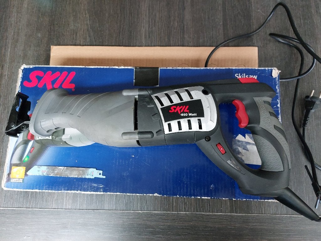 skil 850 watt, Bricolage & Construction, Outillage | Scies mécaniques, Enlèvement ou Envoi, Comme neuf