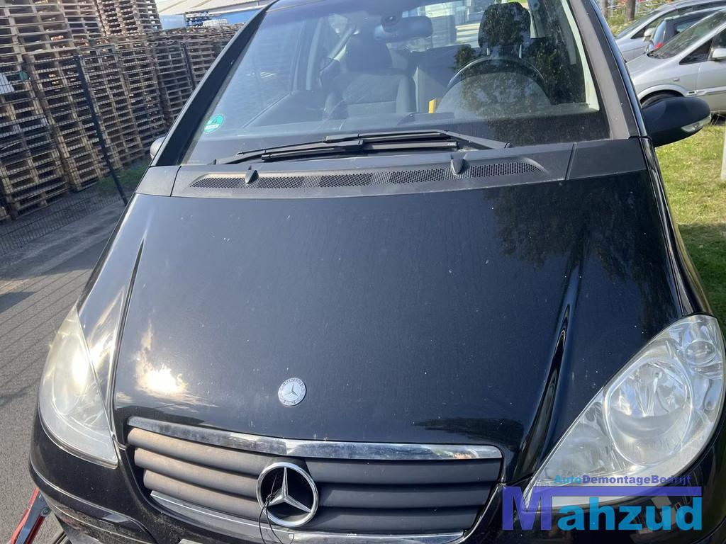 MERCEDES A KLASSE W169 Zwart 191 motorkap 2004-2012, Gebruikt, Mercedes-Benz AG, Mercedes-Benz, Mercedesstrasse 120
70372  Stuttgart, DE