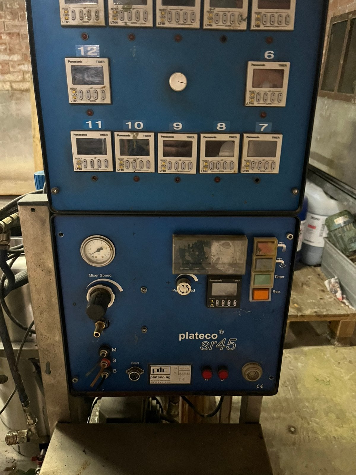 Pur schuimmachine plateco, Ophalen