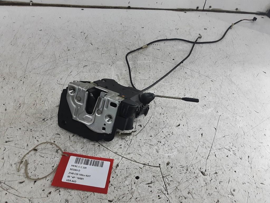 SERRURE DE PORTE AVANT DROITE Mercedes-Benz C (W203), Mercedes-Benz, Mevr. I. Hauben, Utilisé, Droite
