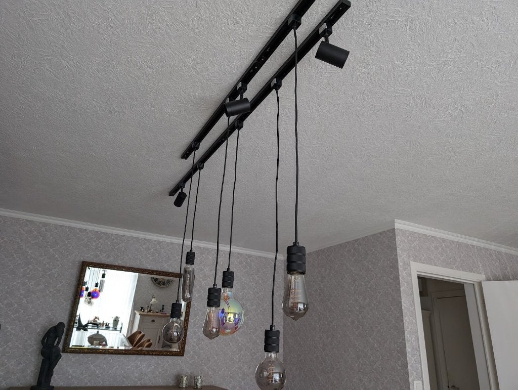 Modern railsysteem met 5 hanglampen  (2 stuks), Ophalen, E27 (groot), Zo goed als nieuw, Metaal