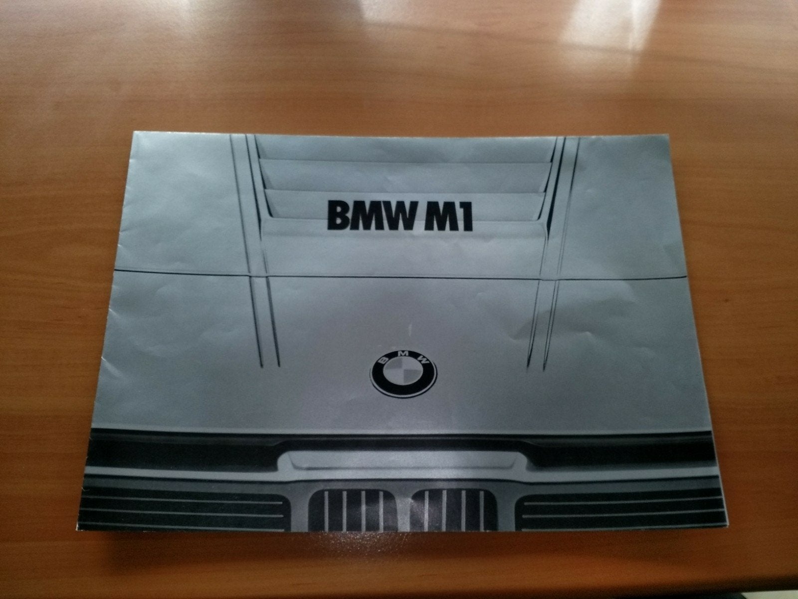 BMW M1 folder, Enlèvement ou Envoi, Comme neuf, BMW
