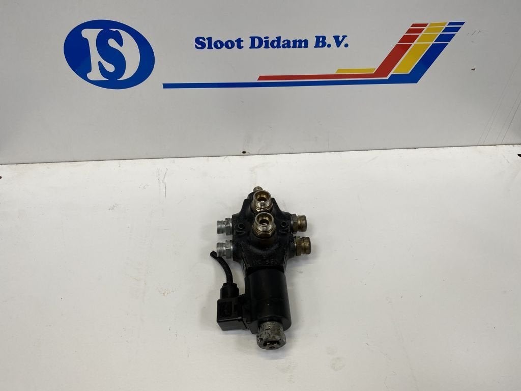 Neuson 3503 3703 schakelventiel Umschaltventil