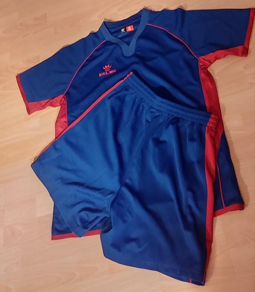 S small set d'entraînement set sport Kelme bleu rouge rose, Taille S, Enlèvement ou Envoi, Comme neuf, Set