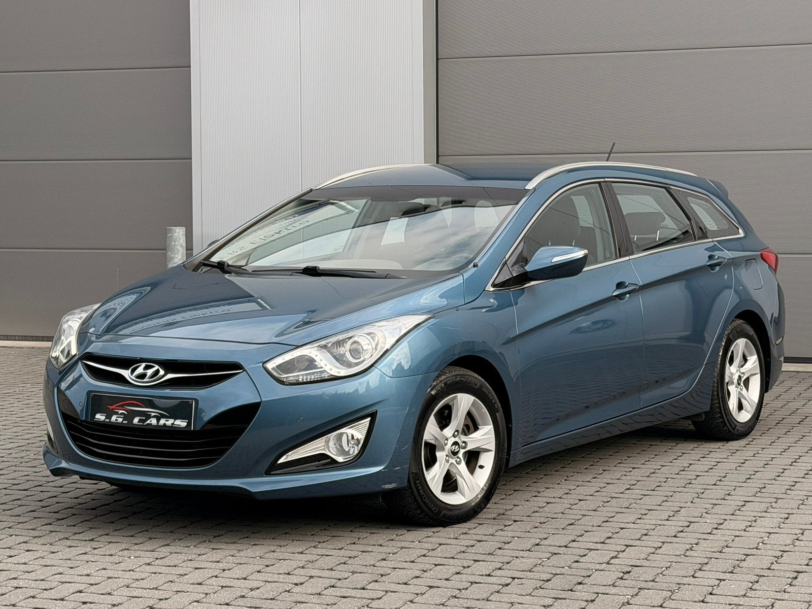 HYUNDAI  I30 2013 BENZINE 1.6 265.000KM EURO5, Auto's, Euro 5, Bedrijf, Break, Handgeschakeld