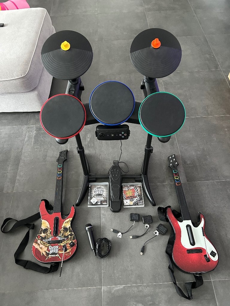 Guitar Hero - volledige set - PS3, Gebruikt, Overige genres, Eén computer, Ophalen of Verzenden