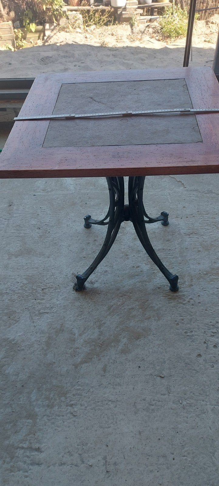belles tables en bois et plateau en ardoise, Enlèvement