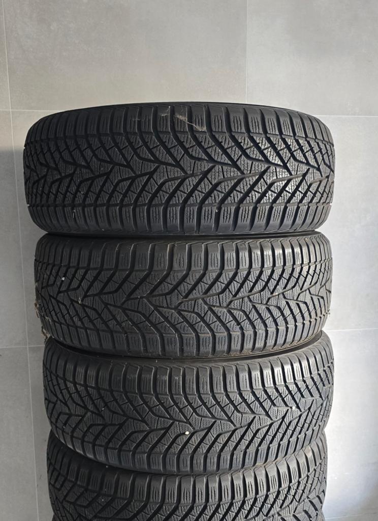 205/55/R16 voor BMW i 116 en 118, Auto-onderdelen, Banden en Velgen, Ophalen, Band(en)
