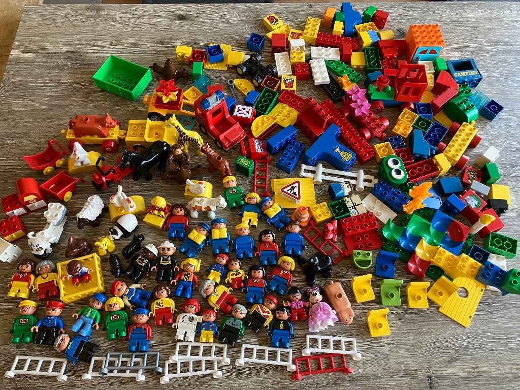 Lego Duplo 37 figurines + 18 véhicules animaliers, Enlèvement ou Envoi, Minifigurines incluses, Minifigurine, Utilisé