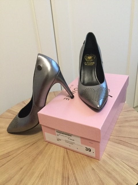 Pumps La Pomme, Gris, Enlèvement ou Envoi, Escarpins, Comme neuf
