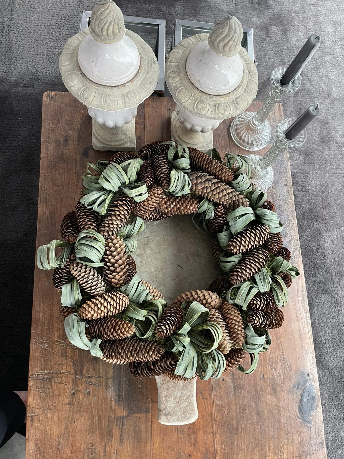 Krans met palm en dennenappels, Maison & Meubles, Accessoires pour la Maison | Couronnes, Enlèvement, Comme neuf