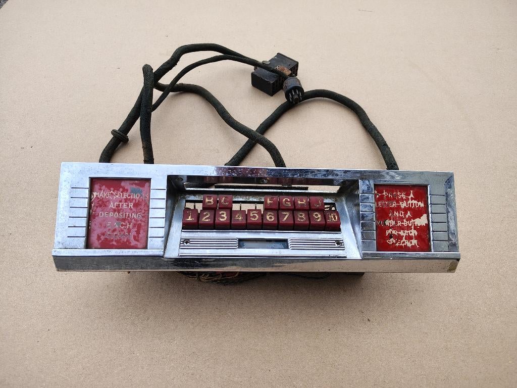 Toetsenbord Seeburg M100A (1948) jukebox, Envoi, Seeburg