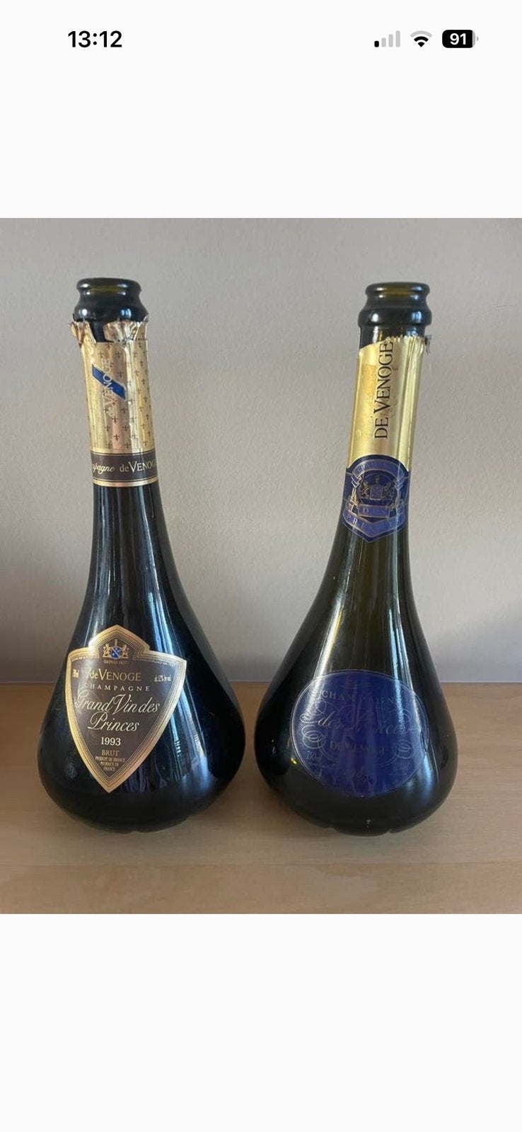 Bouteilles de champagne vides de Venoge 1983 et 1993., Enlèvement ou Envoi