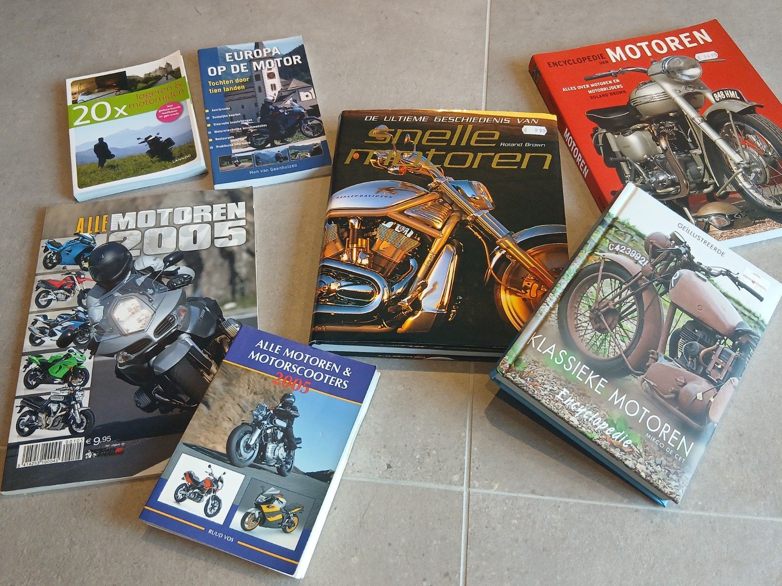 7 Boeken over motorfietsen, Livres, Motos, Enlèvement ou Envoi, Général