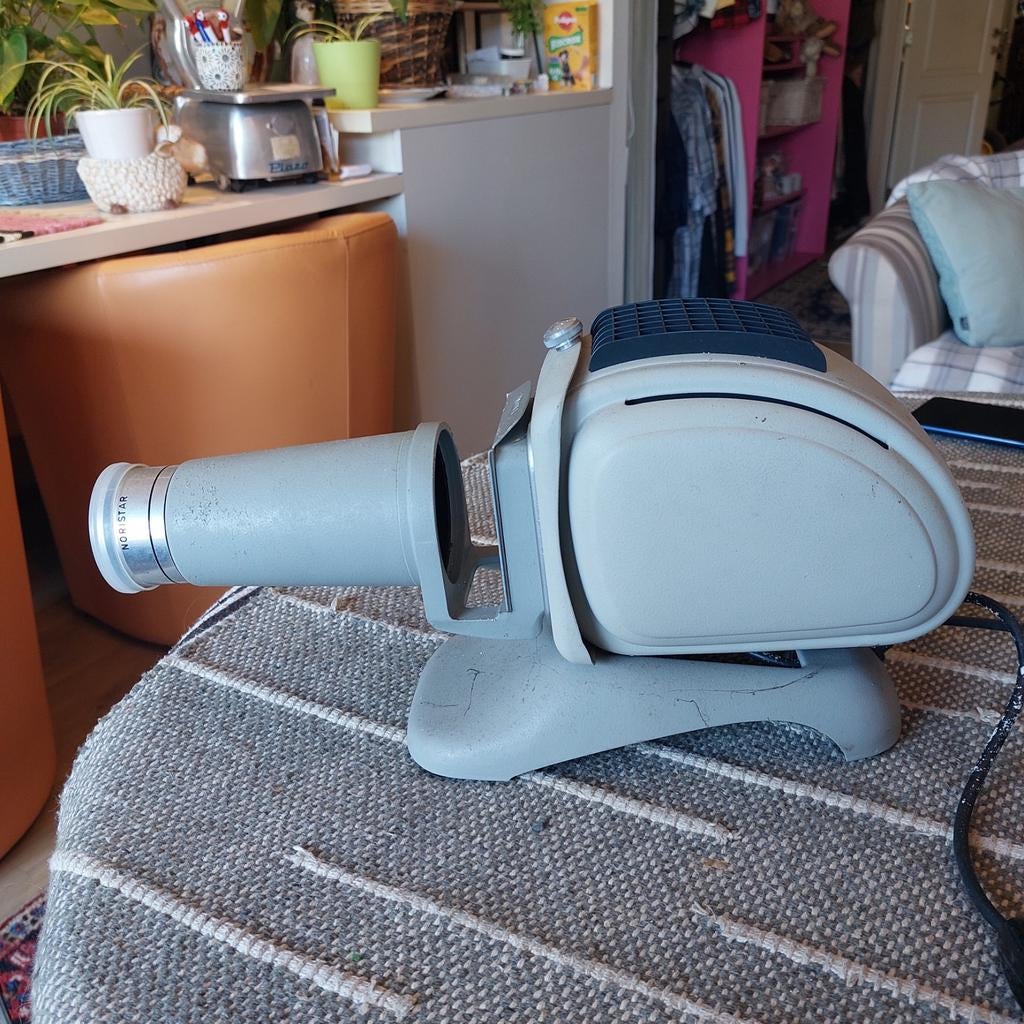 Noris trumph projector, Audio, Tv en Foto, Ophalen