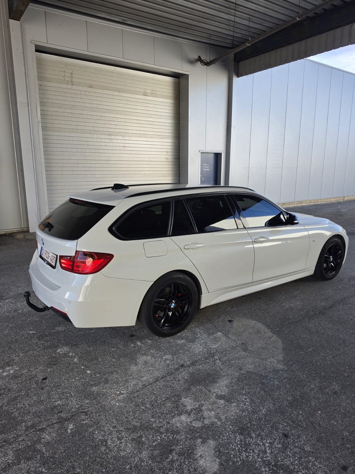 Bmw 318d new new 233000km 2014 avec demande d'immatriculat, Auto's, Wit, Leder, Overige kleuren, 5 deurs