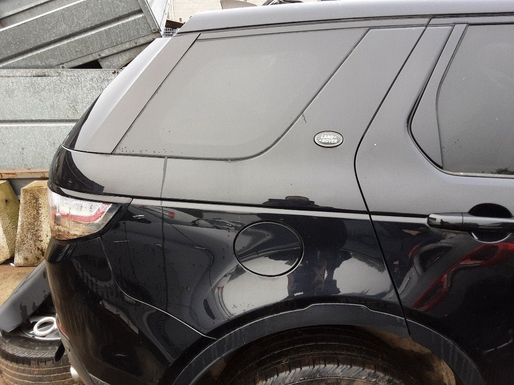 AILE ARRIÈRE DROIT Land + Range Rover Discovery Sport (LC), Campus Kronberg 7
61476  Kronberg im Taunus, DE, Land Rover, Garde-boue
